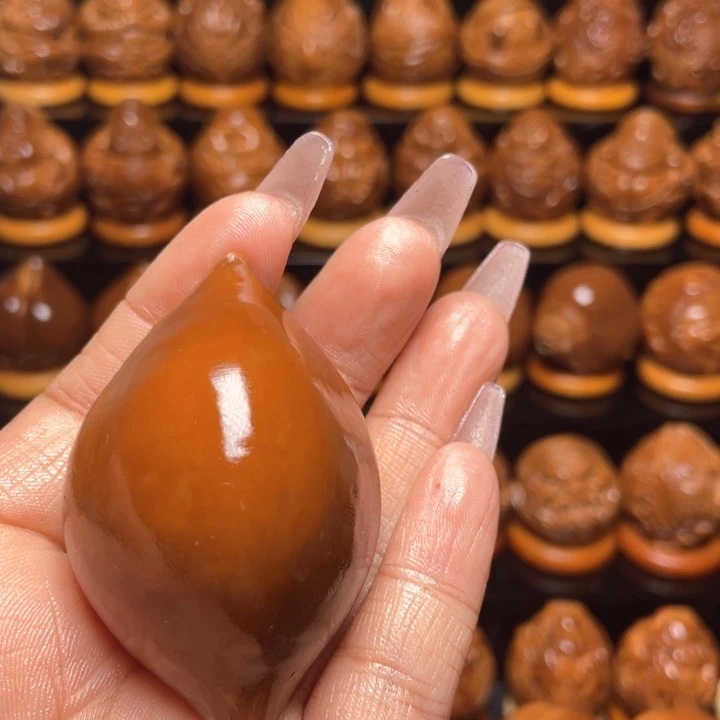 橄榄核把件诏*橄榄雕刻