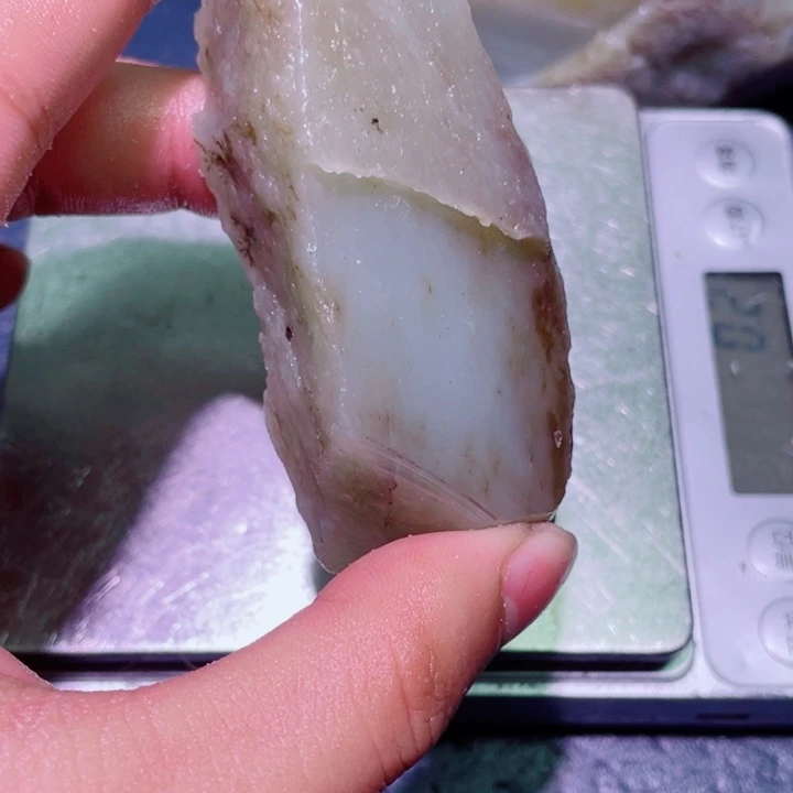 和田玉（糖玉）未镶嵌珠宝半成品