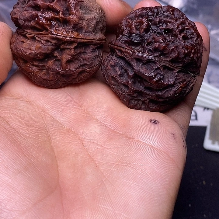 文玩核桃吊坠    71号
