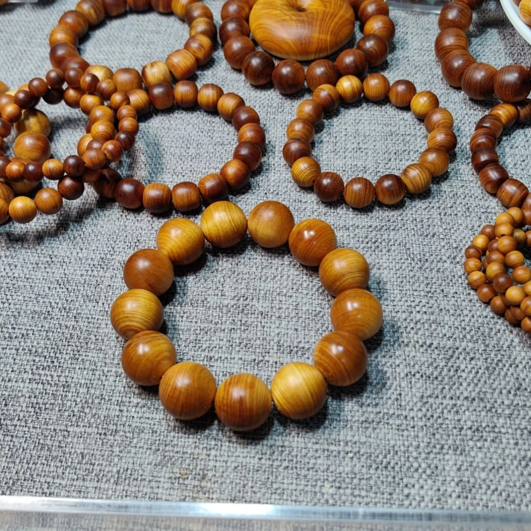 两*金太行崖柏手工艺品