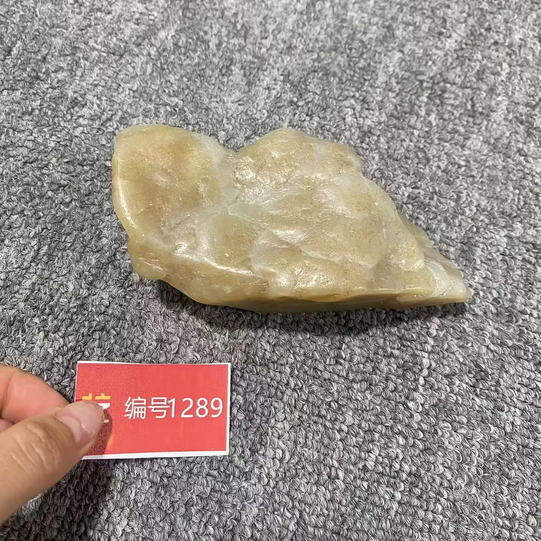 新疆玉料原石发一件编号1289-其他人请不要拍！