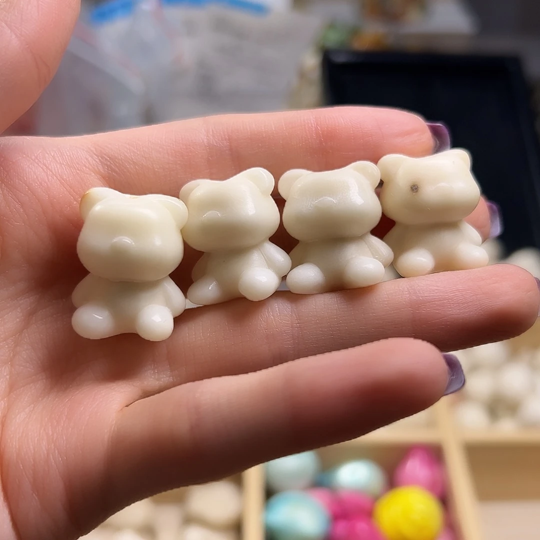 菩提根/象牙果吊坠四颗白熊瑕疵大不售后