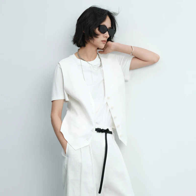 UTI本白套头衫UL220100251