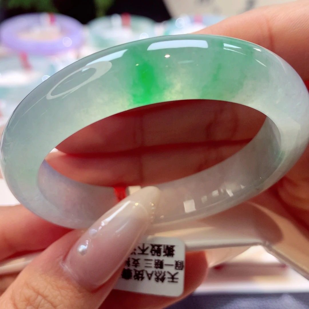 未镶嵌手镯（贵妃镯）翡翠贵妃37号66