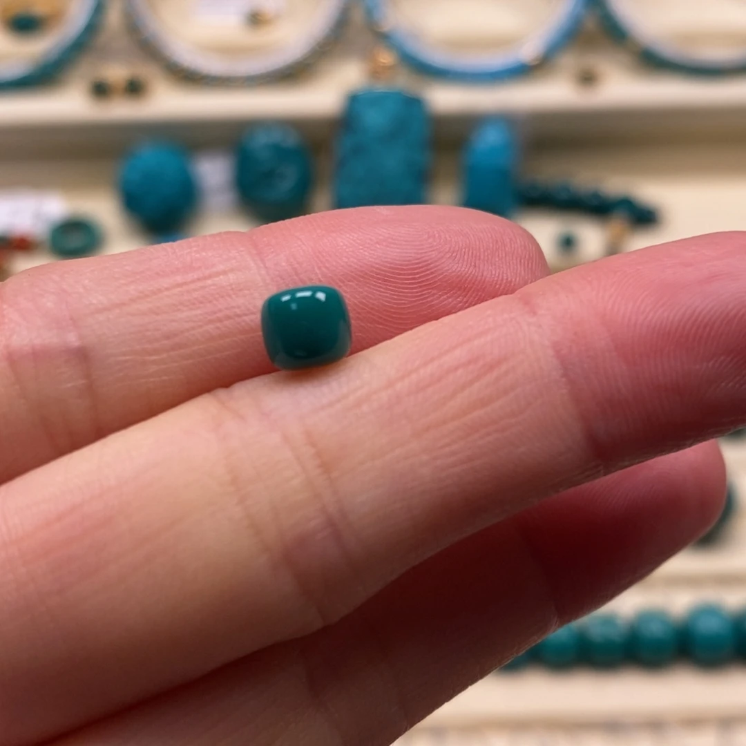 绿松石未镶嵌珠宝奇石直径5.9×5.4老型