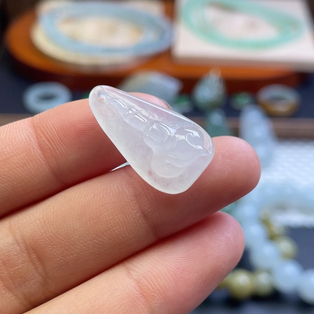 颈饰未镶嵌翡翠翡翠