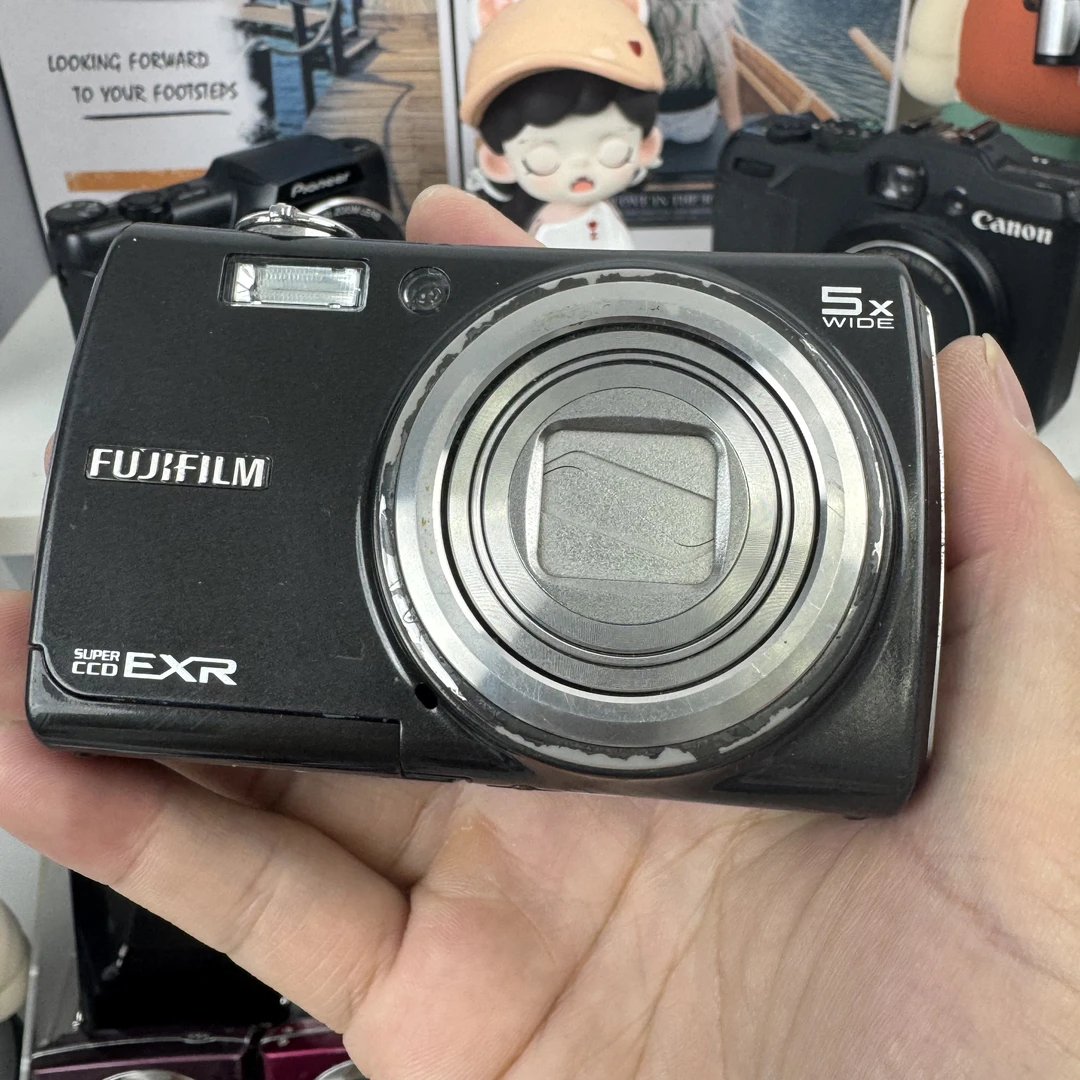 9新 Fujifilm/富士 f200exr  5倍变焦冷白皮出片网红款微屏幕漏光