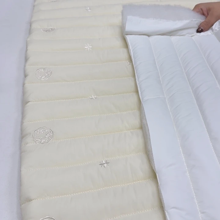 无纺布3米夹棉面料