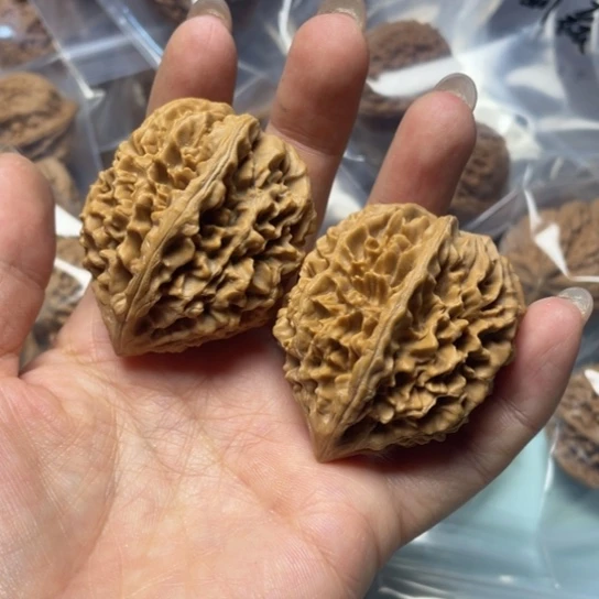 灬***灬吊坠文玩核桃招财鼠31