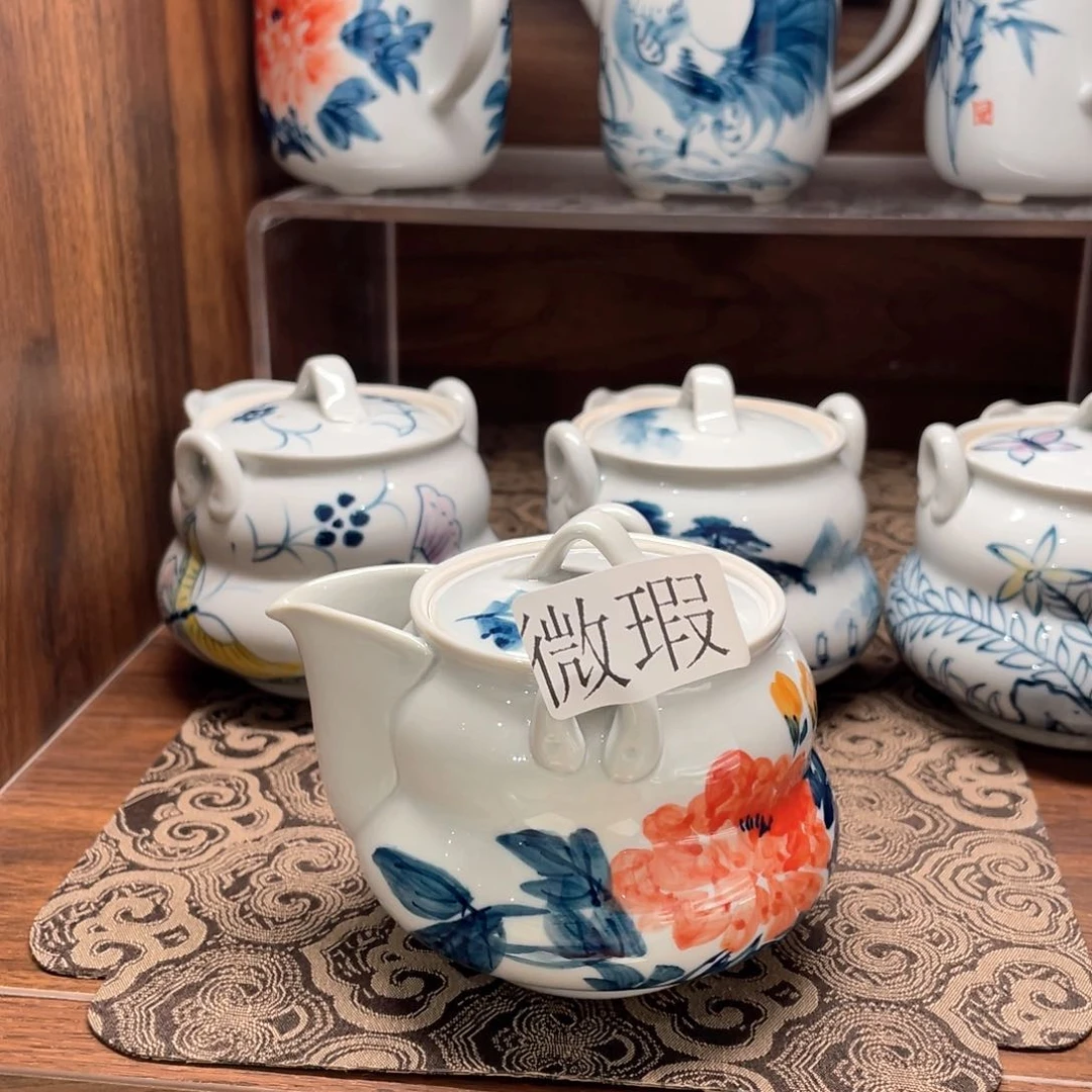 釉下手绘茶具微瑕