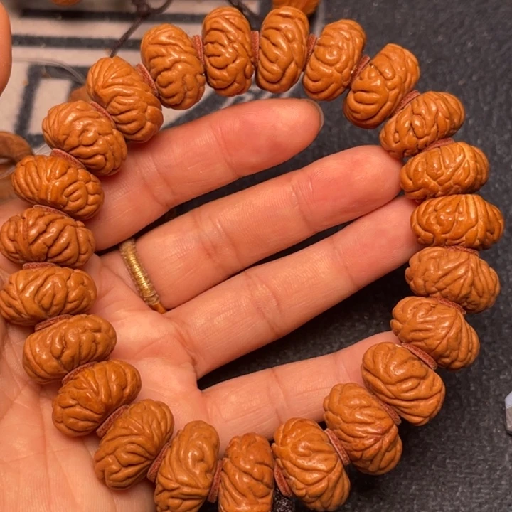 桃核手串龙纹桃核6