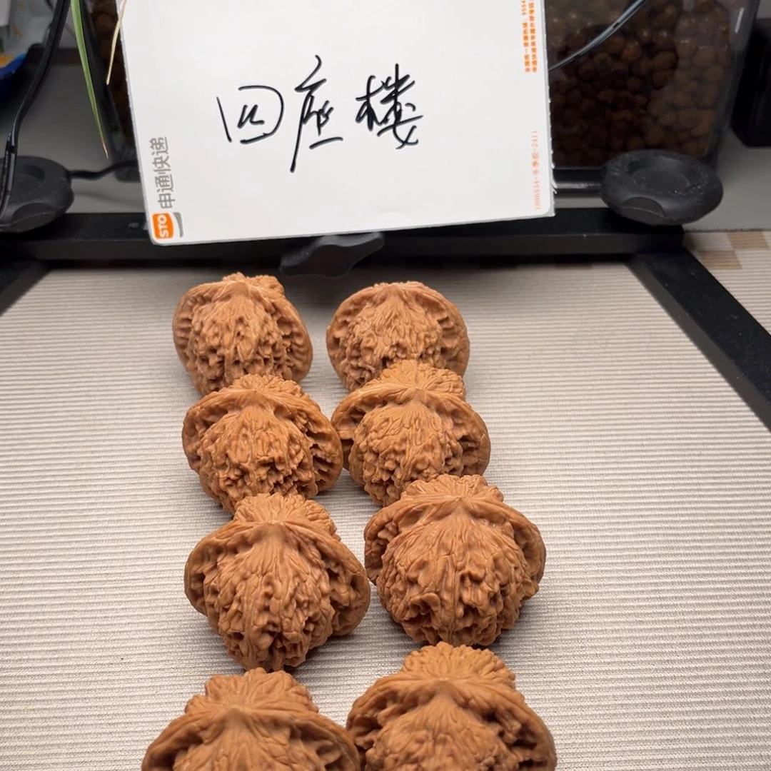 文玩核桃吊坠四座楼