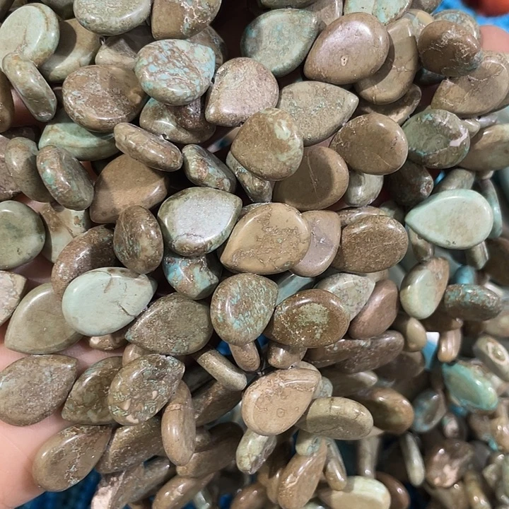 玛瑙/玉髓合金珠宝半成品一条老松石水滴