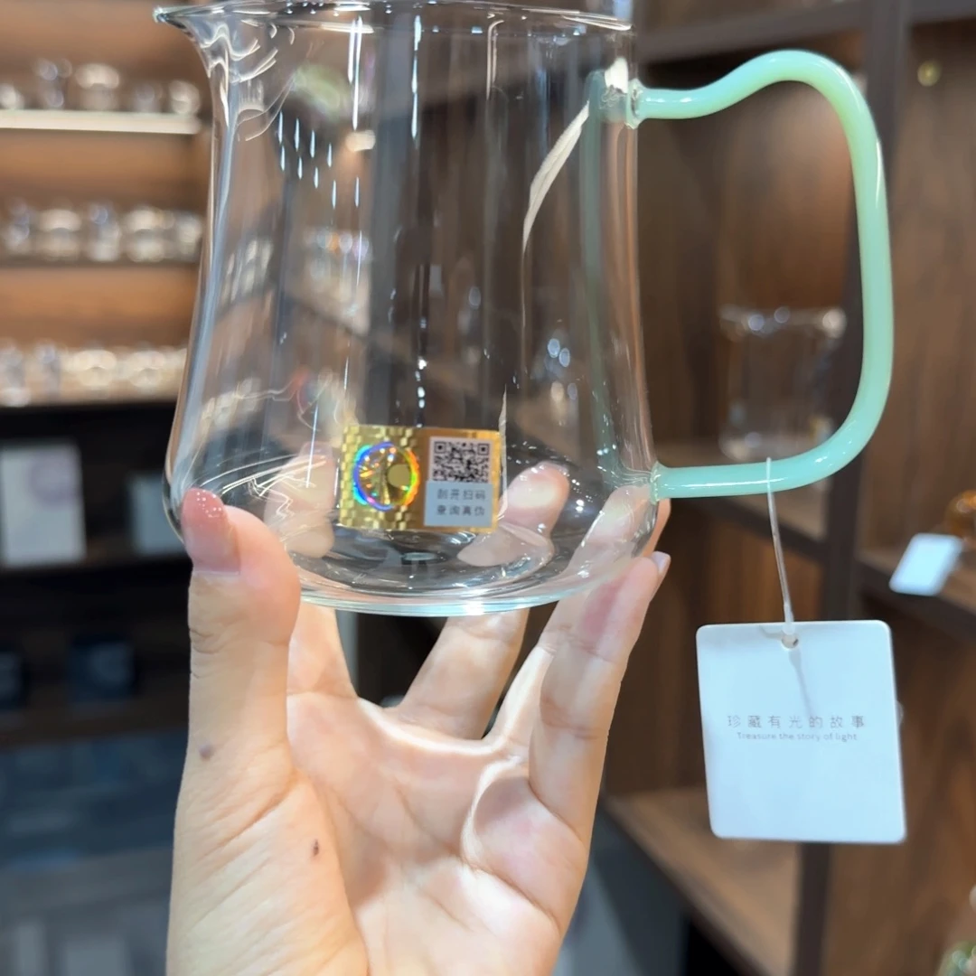 禾器卓然浅玉色。。。