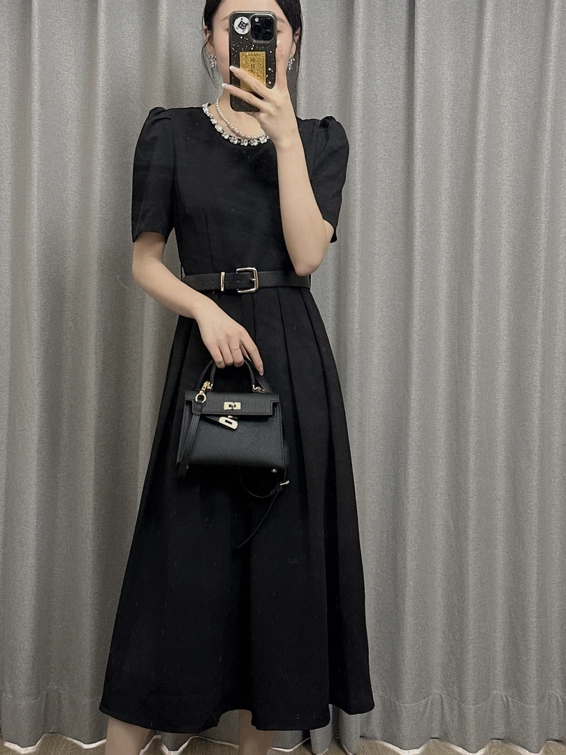 夏季新款钉珠连衣裙