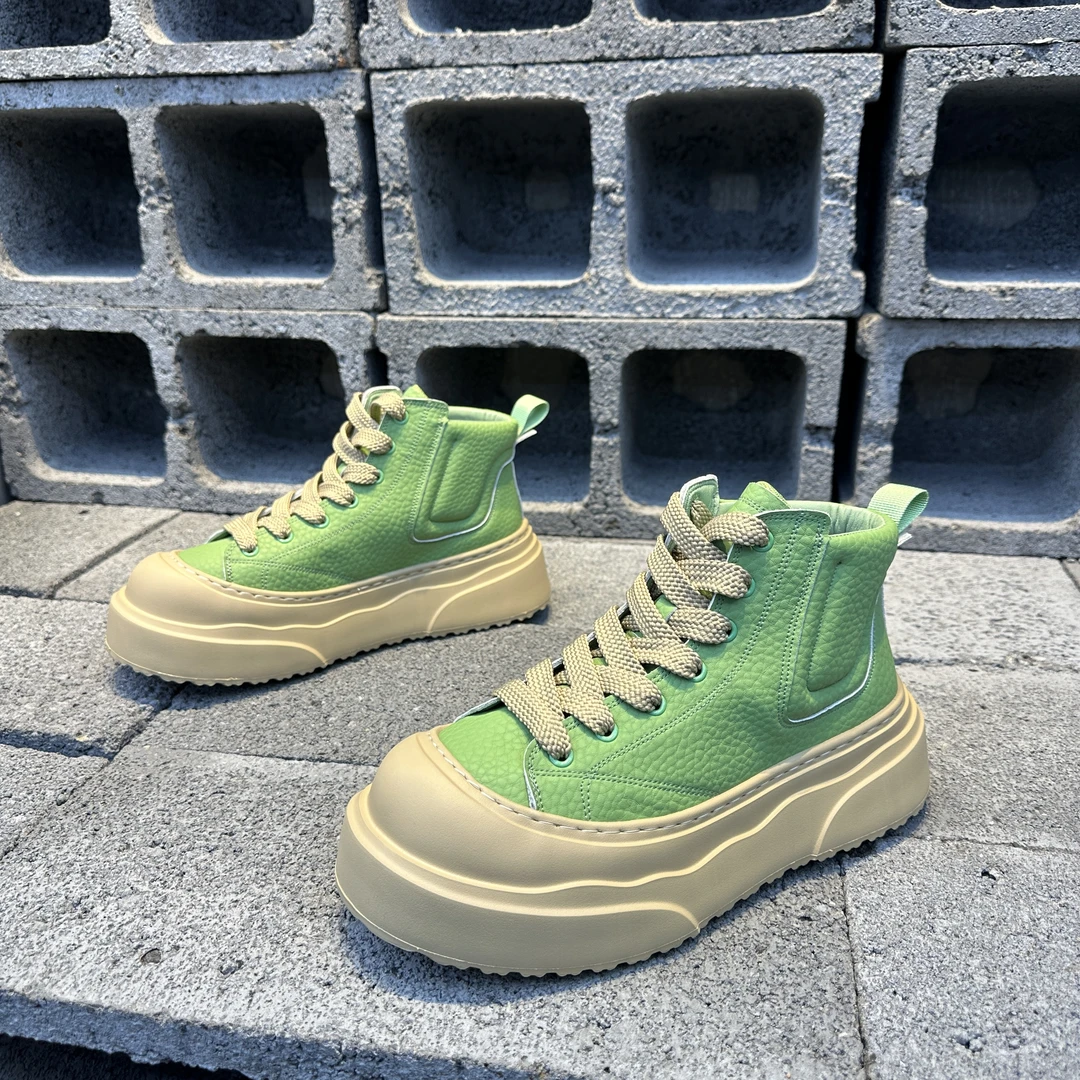 轻奢秋季马丁靴高帮鞋短靴夏季圆头保暖高帮休闲风增高工装靴