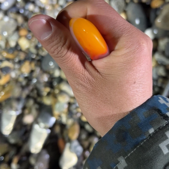 和田玉（糖玉）未镶嵌珠宝奇石