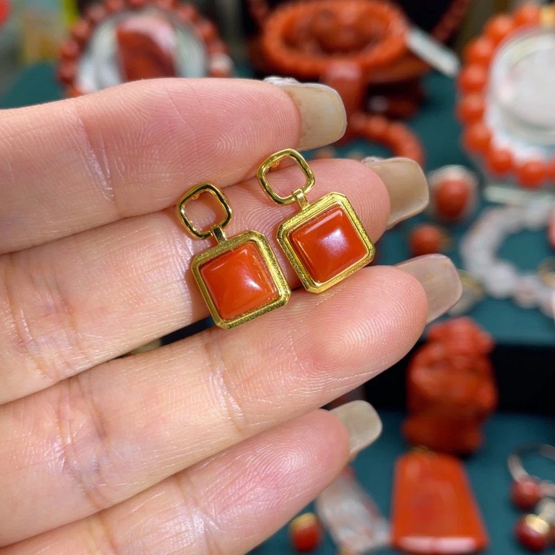 南红玛瑙银S925镶嵌保山南红满肉耳钉