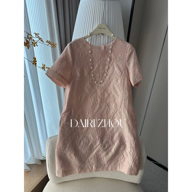 DAIRI ZHOU▪️克拉银河 100桑蚕丝圆领复古设计收腰连衣裙优雅