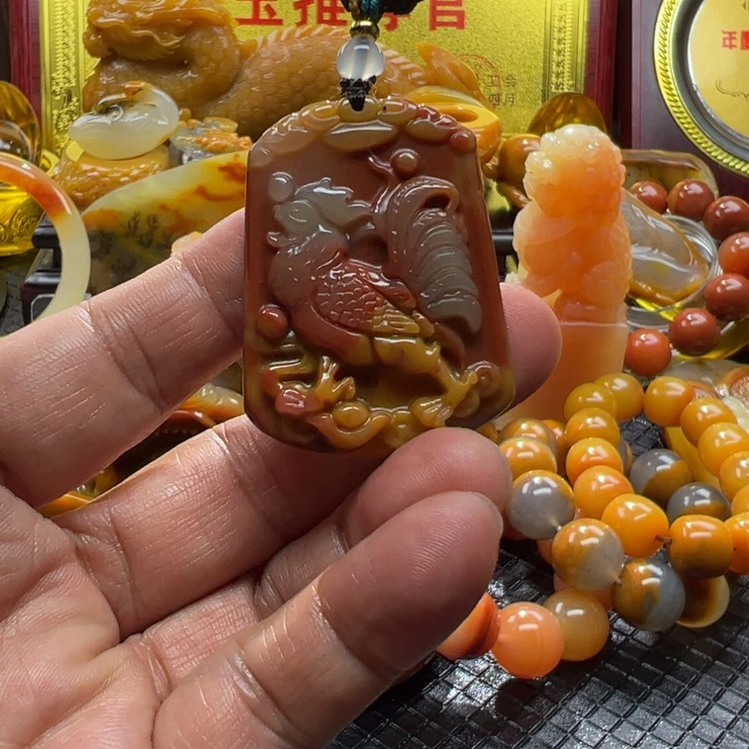 石英质玉未镶嵌颈饰