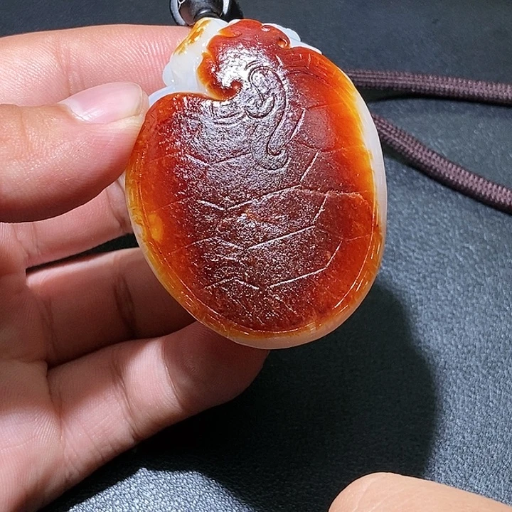 小***6和田玉未镶嵌颈饰CC