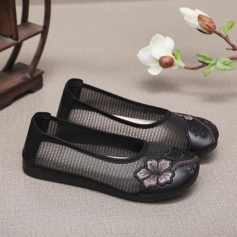 春夏妈妈鞋女平底老北京布鞋软底防滑中老年人网鞋休闲舒适奶奶鞋