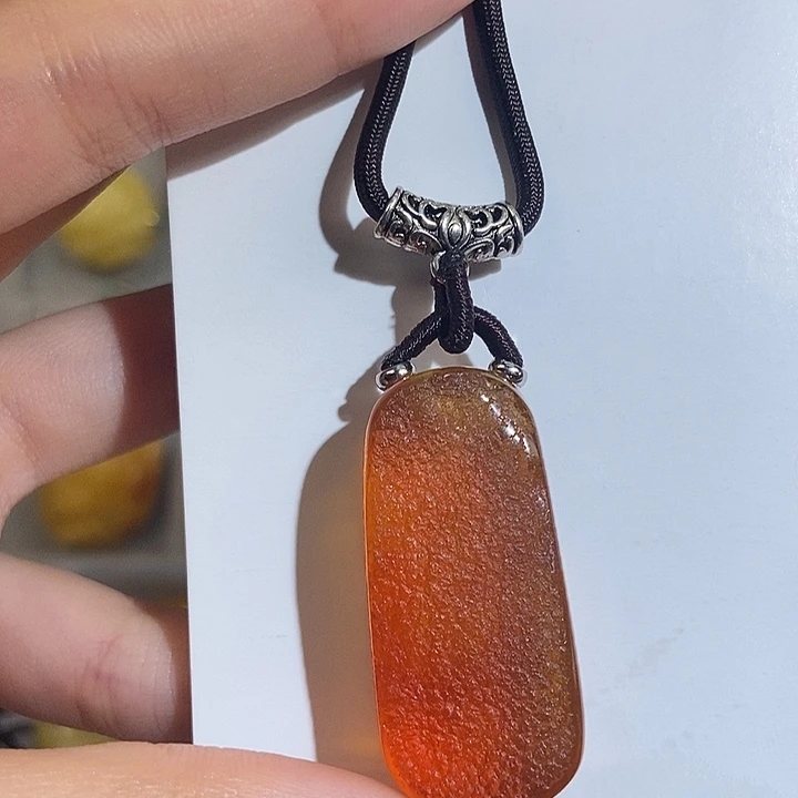 未镶嵌定制琥珀琥珀