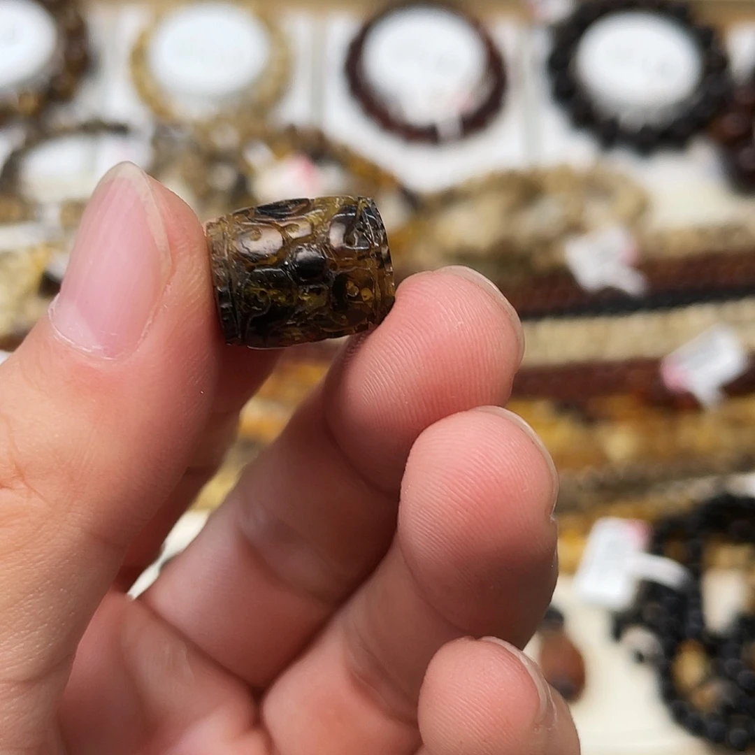 琥珀未镶嵌裸石大