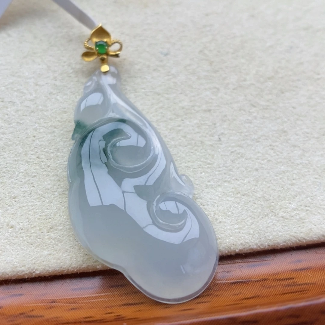 翡翠18K金镶嵌颈饰吊坠13