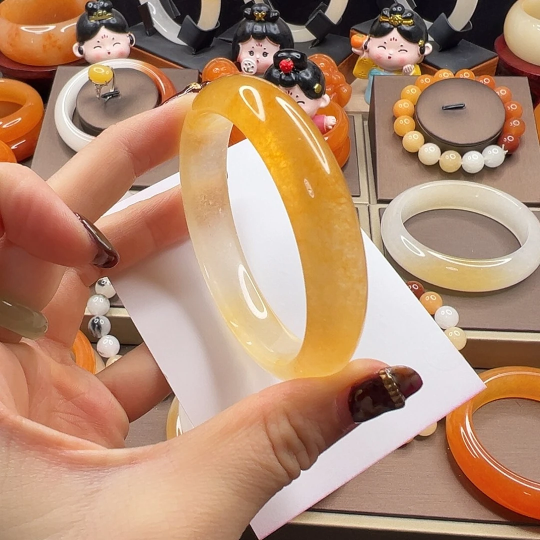 石英质玉（黄龙玉）未镶嵌手镯