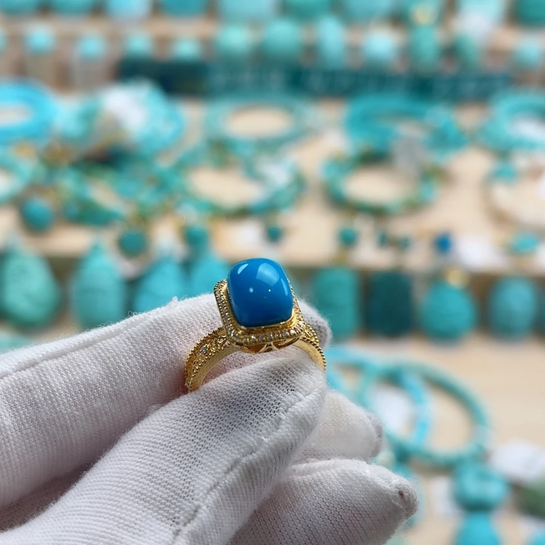 绿松石18K金镶嵌珠宝奇石