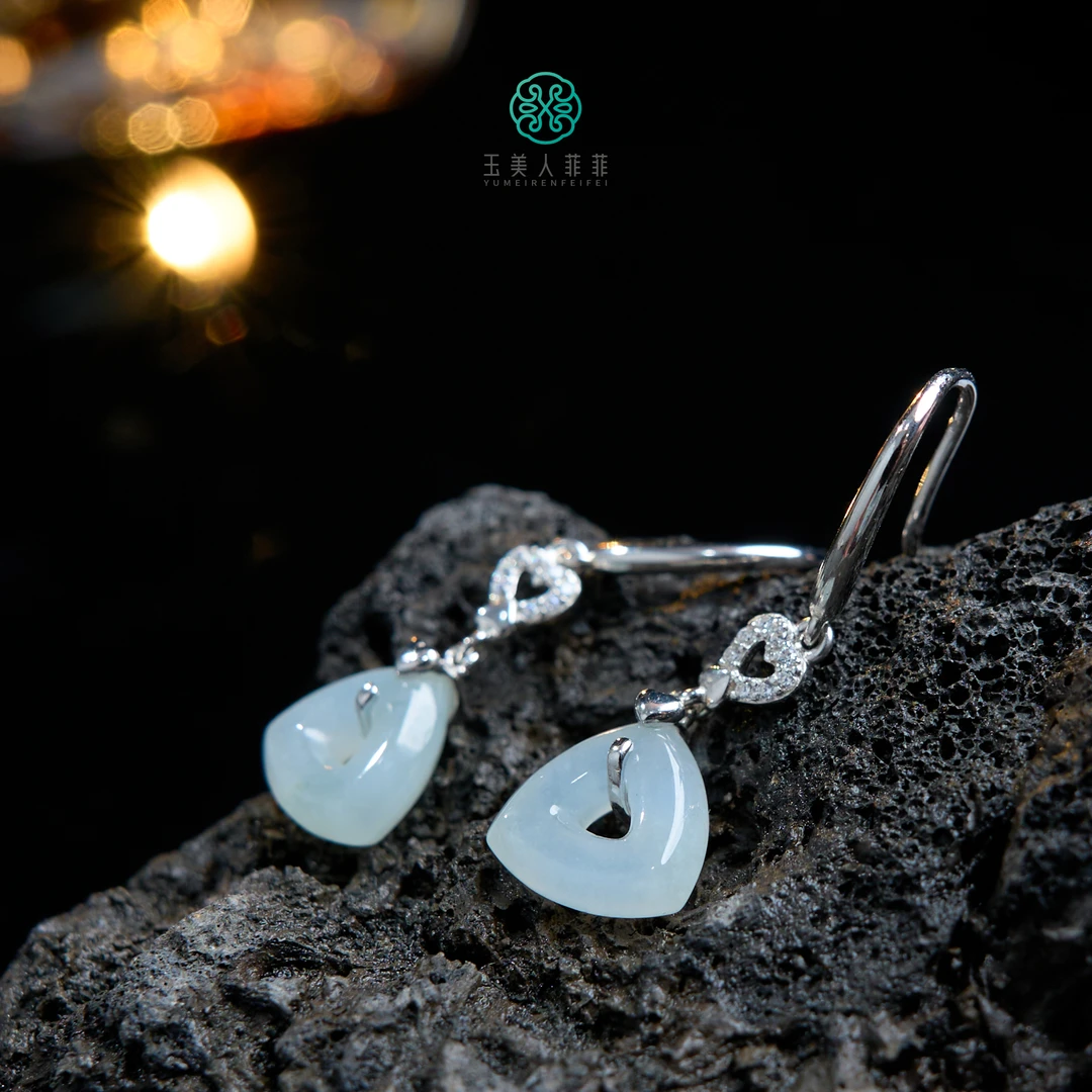 石惑珠宝/翡翠三角约12*10mm耳钩*多样性发一