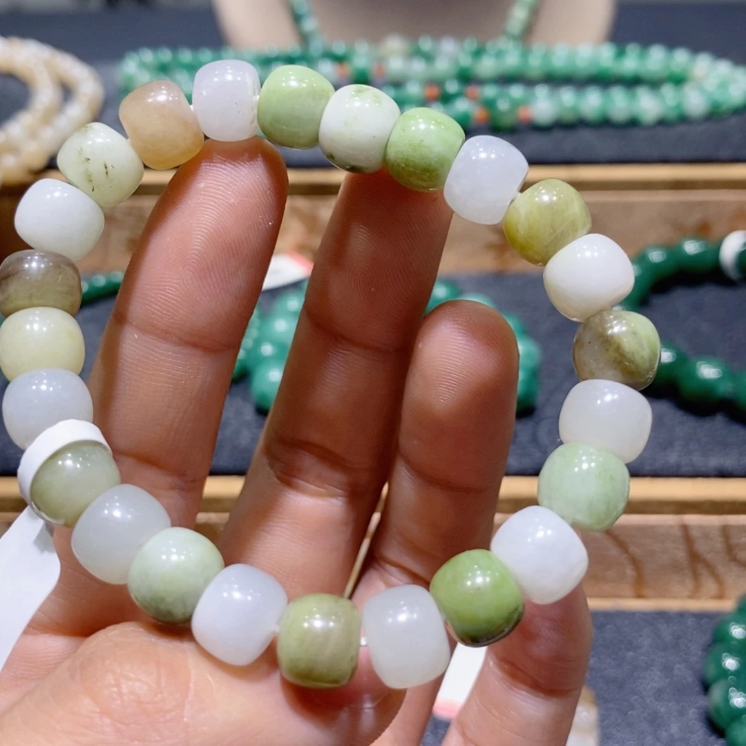 独山玉未镶嵌手串