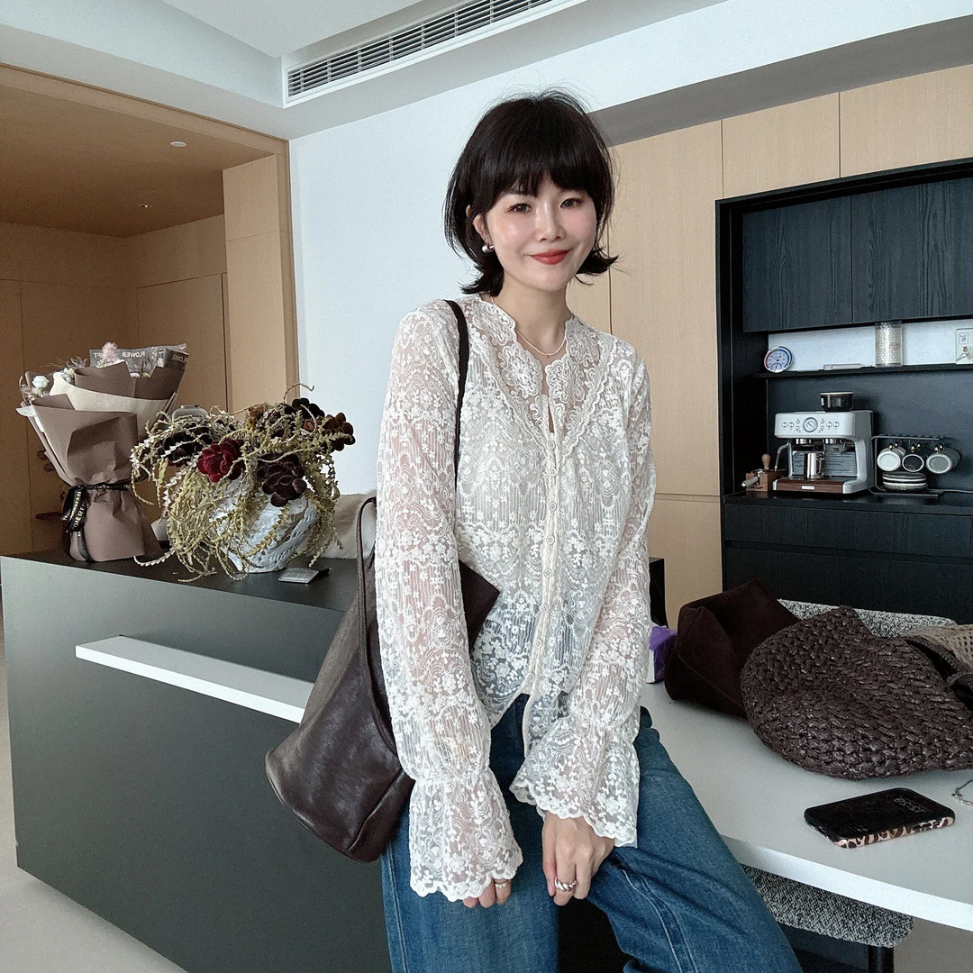 秋季气质法式蕾丝高级感气质长袖百搭打底衫