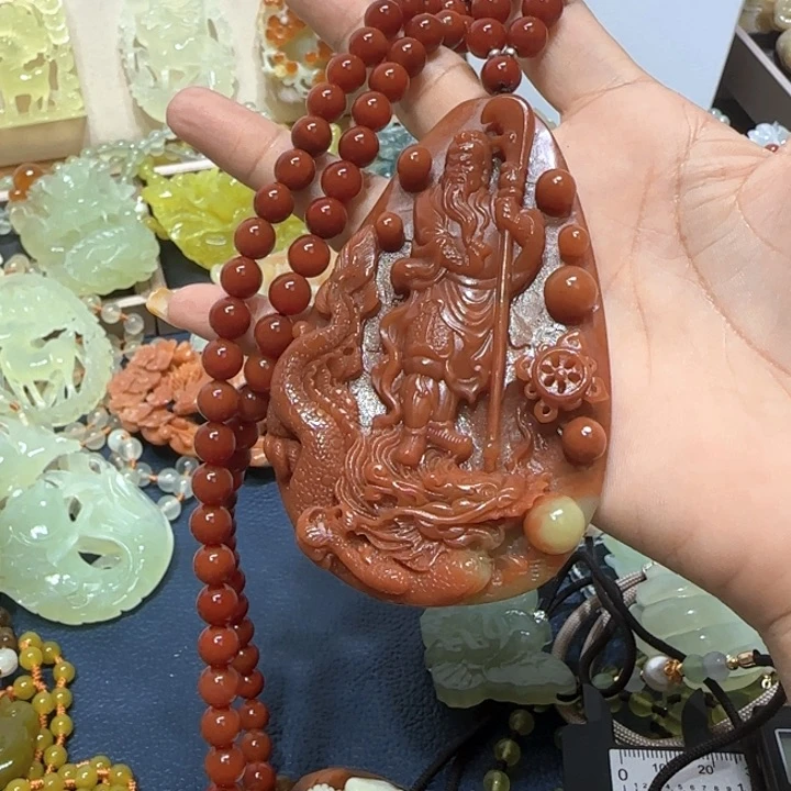 未镶嵌蛇纹石玉吊坠荔*姐