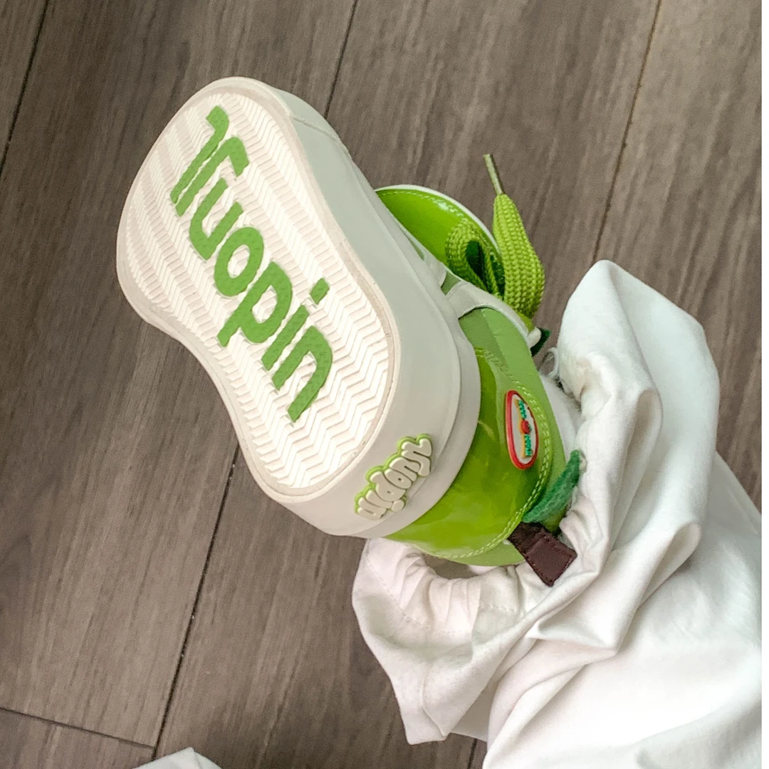 鮀品青苹果鞋明星同款厚底情侣2025秋季软底蛇年红色板鞋百搭婚鞋