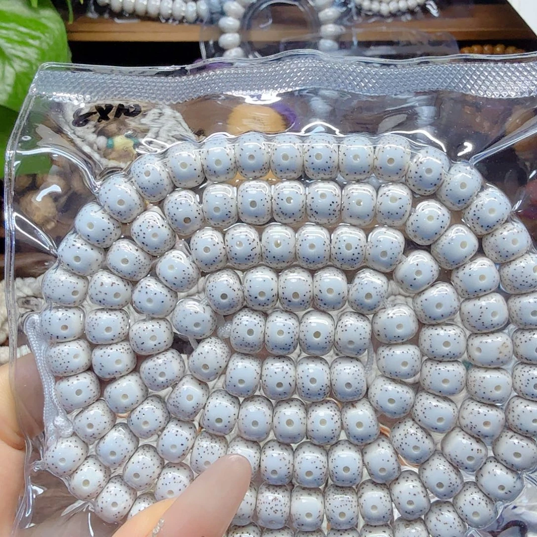 听***雪星月菩提吊坠开封不退换