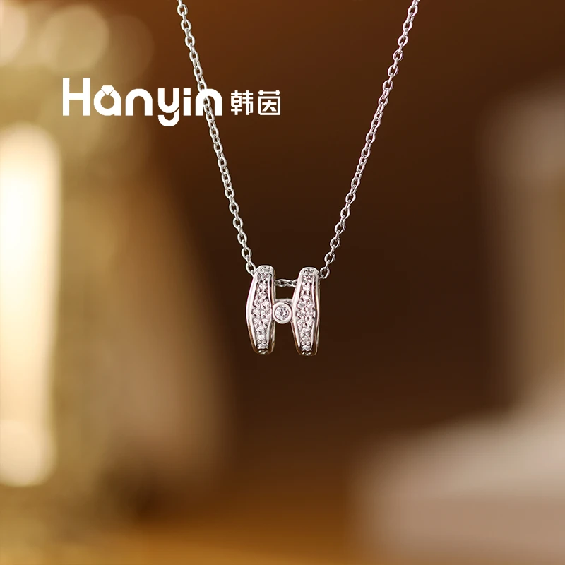 钛钢项链 法式轻奢经典百搭满镶爆闪字母H项链AAA