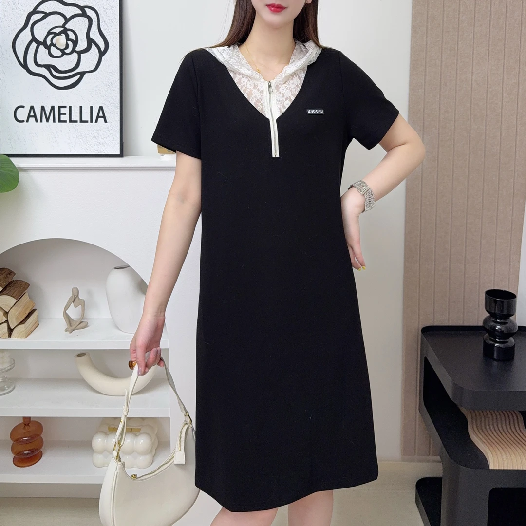 2025夏季新品时尚百搭修身显瘦减龄气质连帽连衣裙女士裙子8010