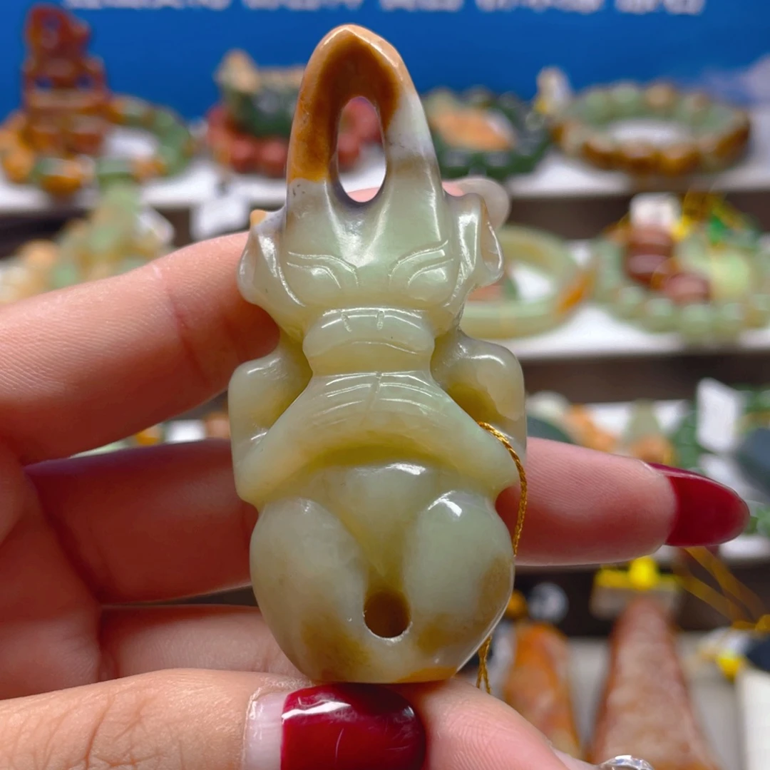 未镶嵌透闪石质玉把件