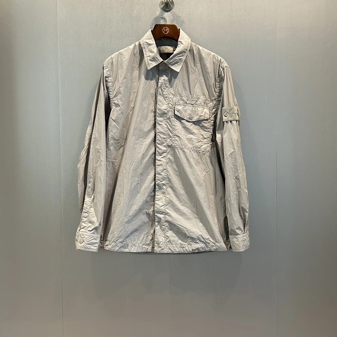 未使用 STONE ISLAND SS25 幽灵皱褶尼龙纯色翻领长袖衬衫 110000