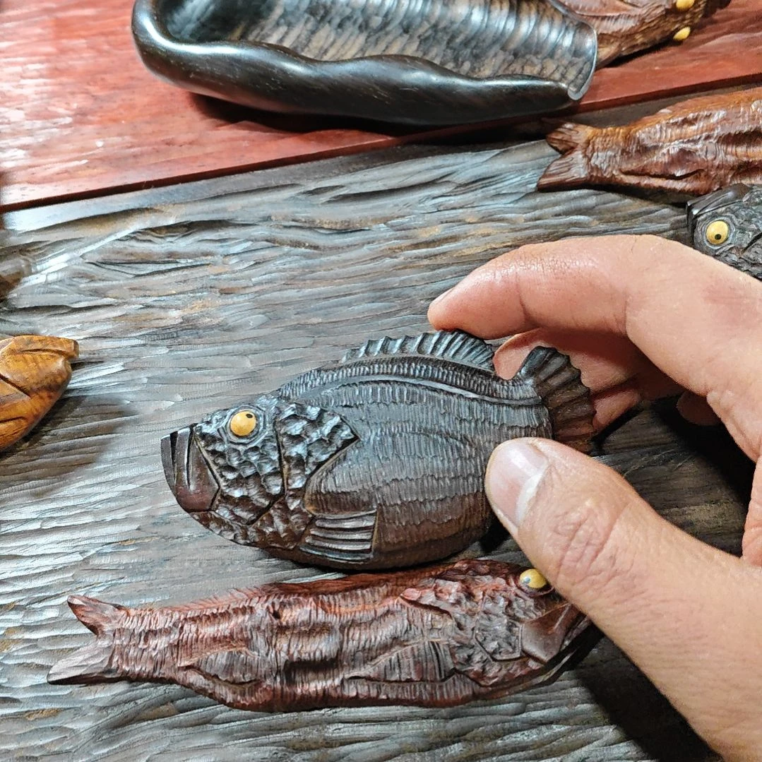 交趾黄檀（大红酸枝）朝**人