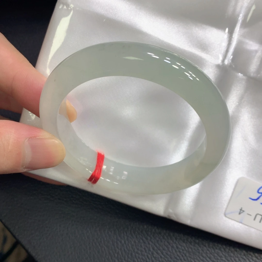 翡翠未镶嵌手镯翡翠