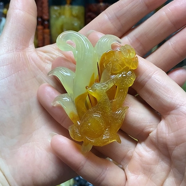 岫玉未镶嵌吊坠(赠链)