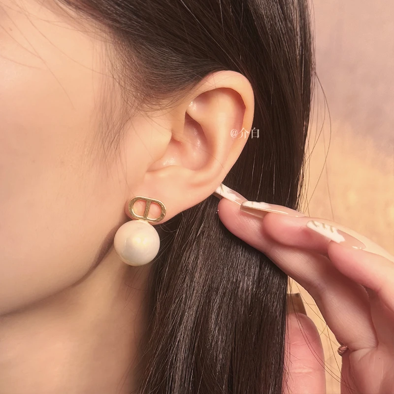铜合金耳饰 女耳扣耳饰法式金色经典日韩白色小众百搭气质耳钉