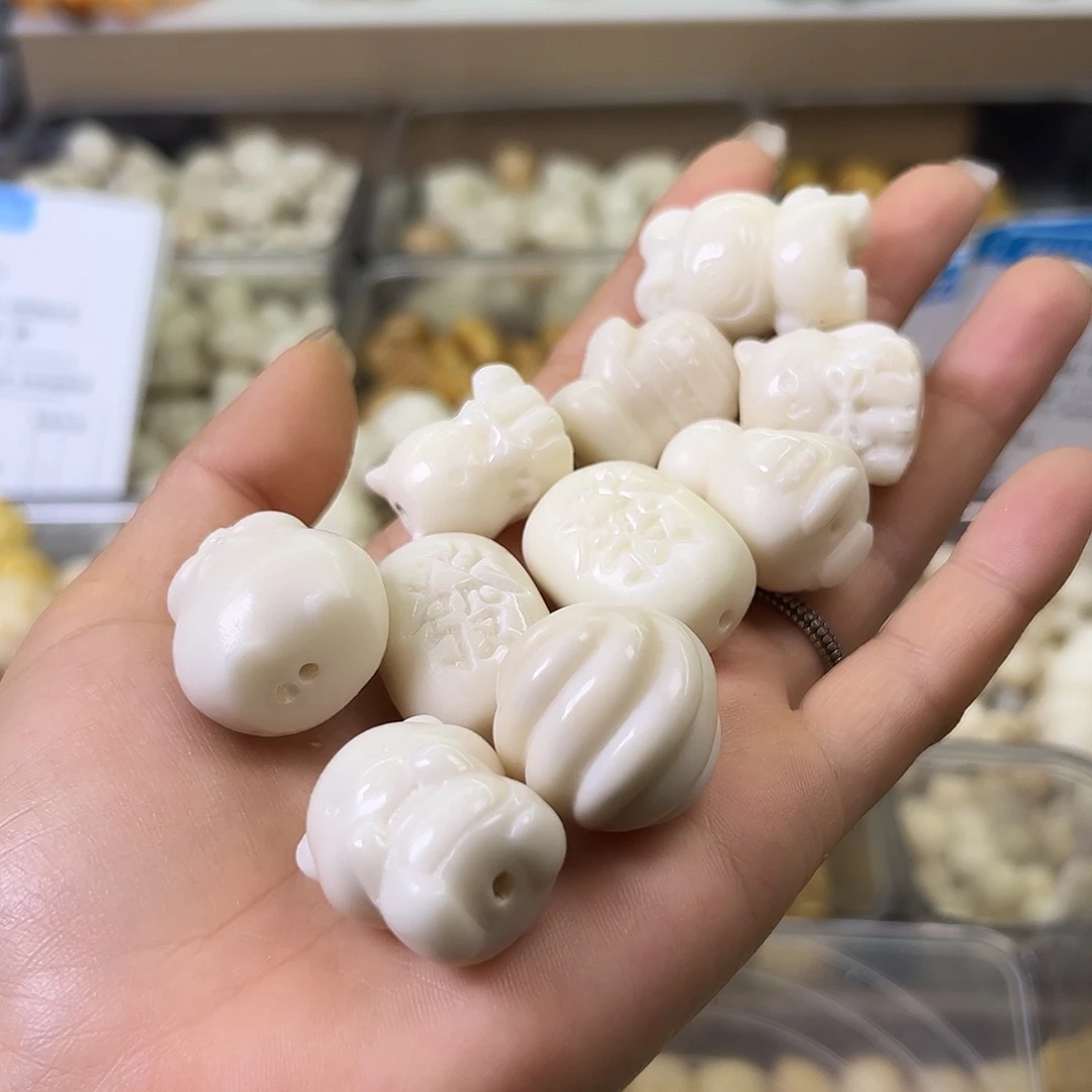 菩提根/象牙果手串瑕疵白混10颗表面孔道有裂333