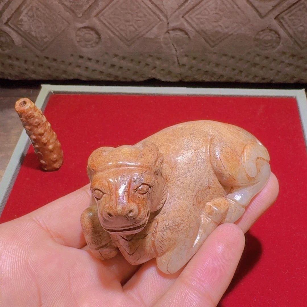 和田玉（糖玉）颈饰未镶嵌大**成