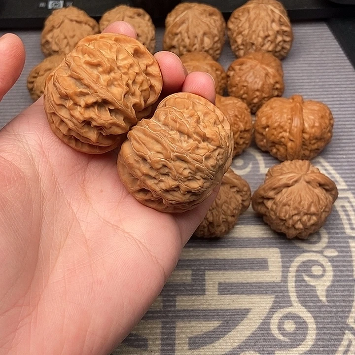 文玩核桃吊坠苹果园44