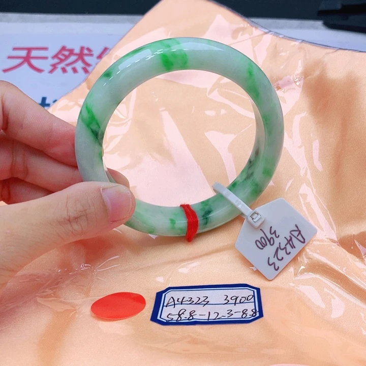 未镶嵌手镯翡翠翡翠