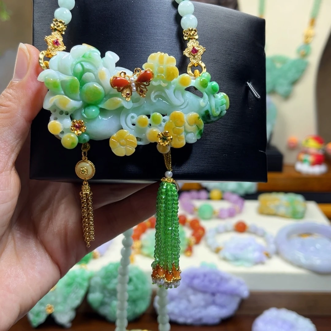 翡翠未镶嵌颈饰天然翡翠